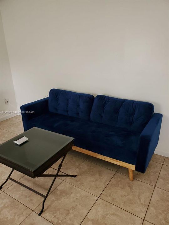 For Rent: $1,900 (2 beds, 1 baths, 0 Square Feet)