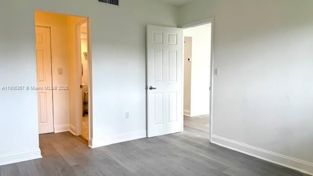 Active With Contract: $1,900 (1 beds, 1 baths, 700 Square Feet)