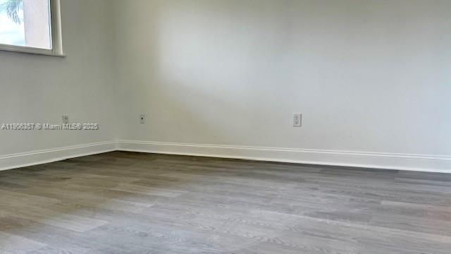 Active With Contract: $1,900 (1 beds, 1 baths, 700 Square Feet)