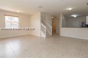 最近租的: $3,100 (3 贝兹, 2 浴室, 1478 平方英尺)