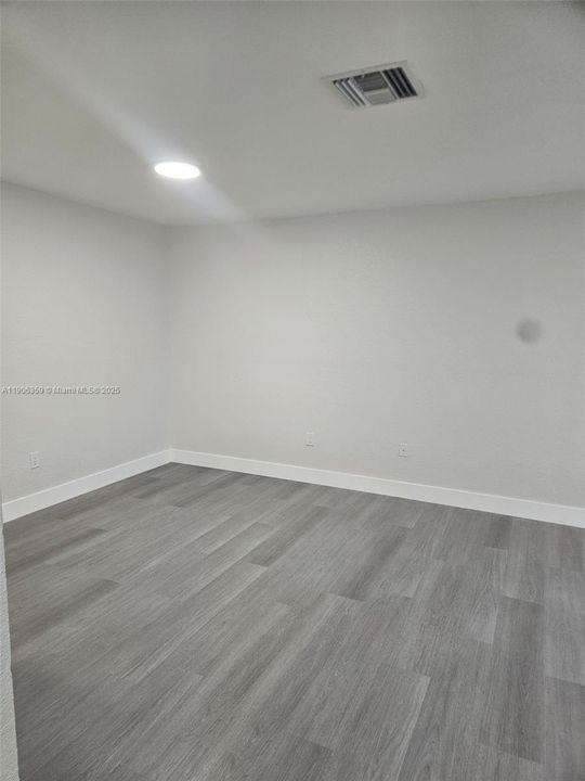 出租: $2,750 (3 贝兹, 2 浴室, 1180 平方英尺)