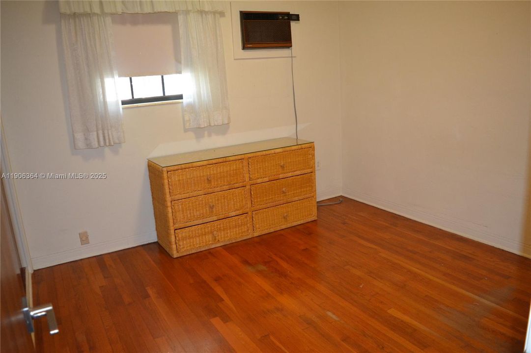 最近租的: $3,500 (4 贝兹, 3 浴室, 2097 平方英尺)