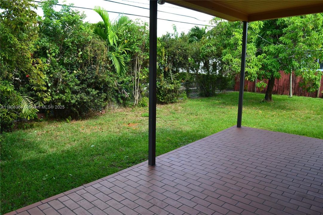 最近租的: $3,500 (4 贝兹, 3 浴室, 2097 平方英尺)