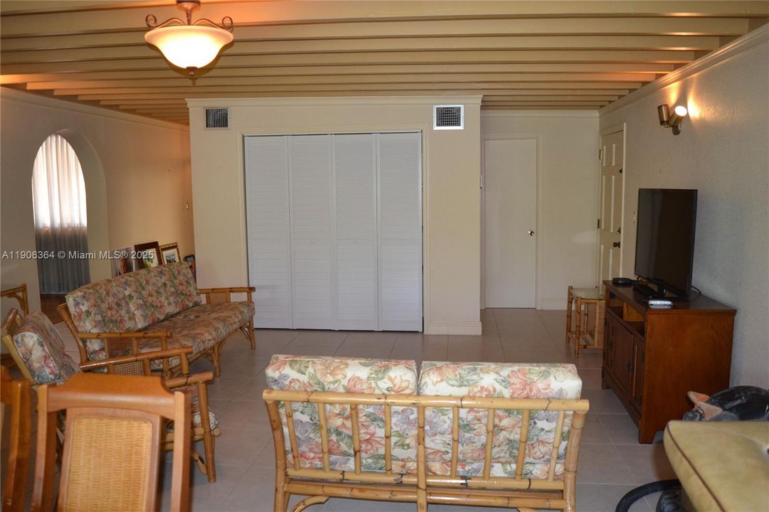 最近租的: $3,500 (4 贝兹, 3 浴室, 2097 平方英尺)