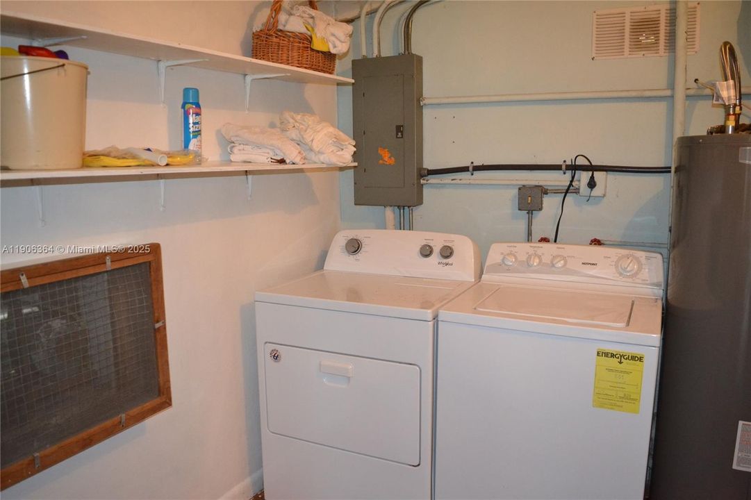 最近租的: $3,500 (4 贝兹, 3 浴室, 2097 平方英尺)