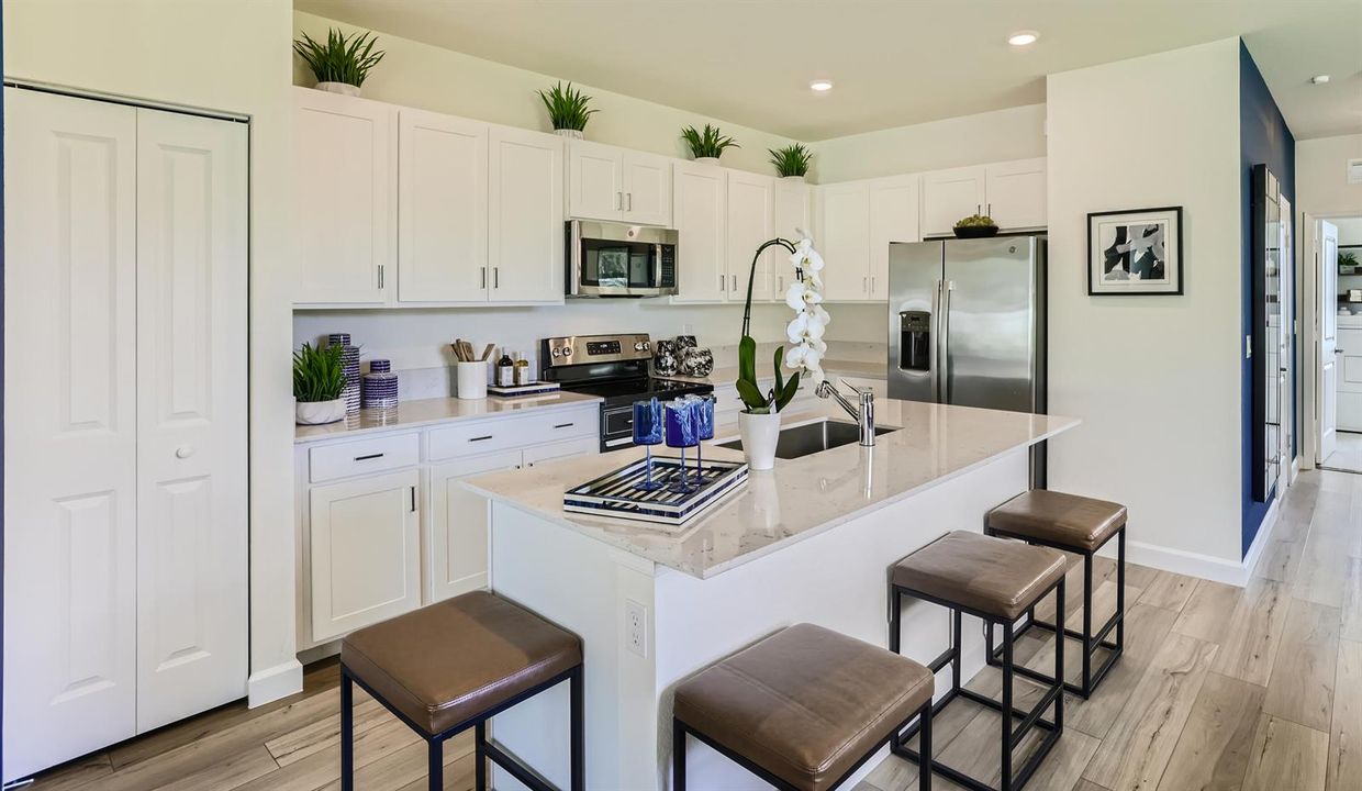 PBH_VerandaLanding_Honey_Pic_Kitchen_1of