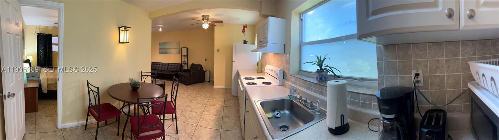 For Rent: $1,900 (1 beds, 1 baths, 750 Square Feet)