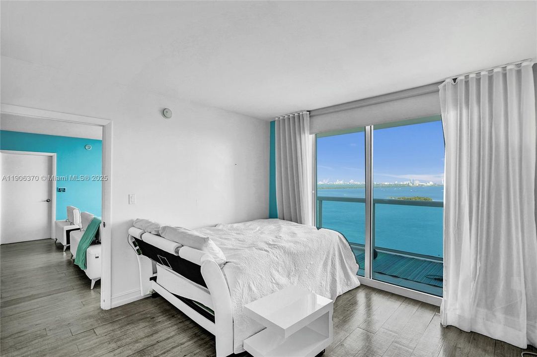 待售: $800,000 (2 贝兹, 2 浴室, 1222 平方英尺)