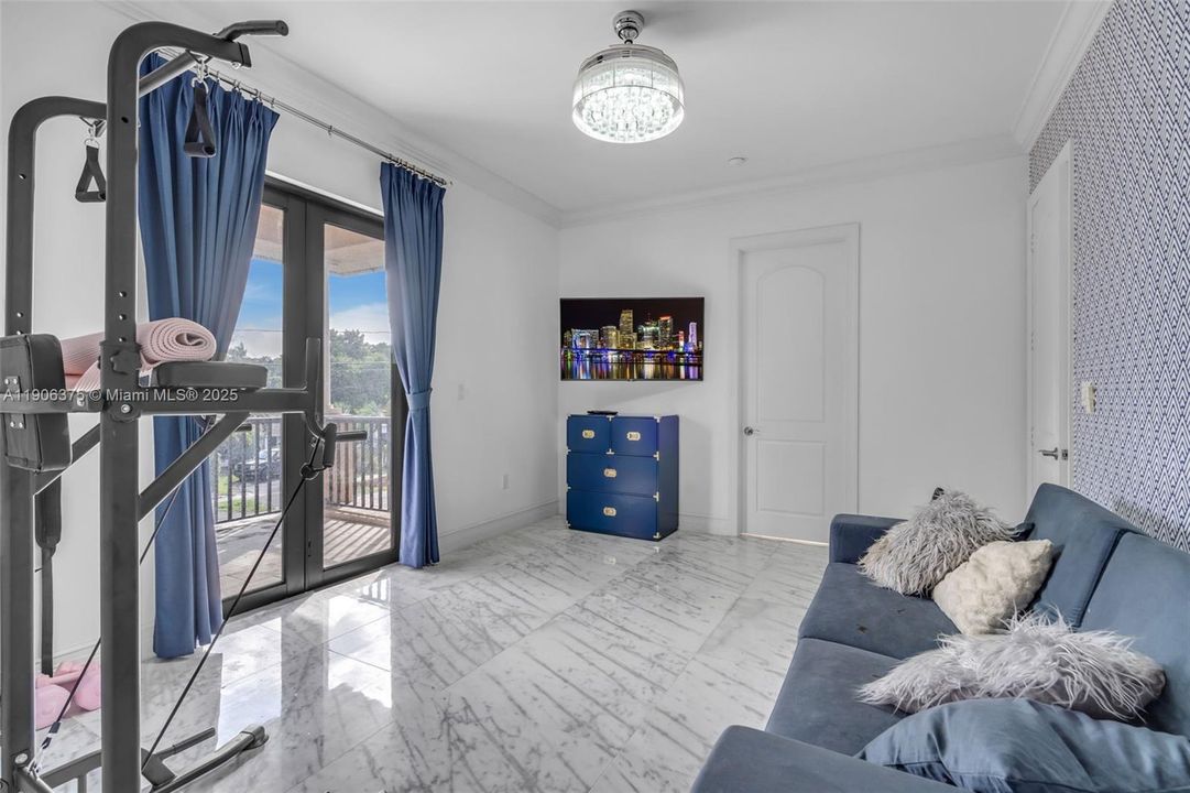 На продажу: $5,900,000 (5 спален, 6 ванн, 4919 Квадратных фут)