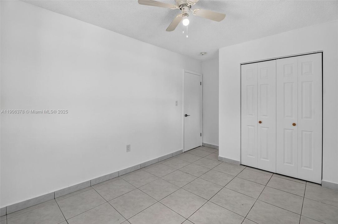 For Rent: $2,000 (2 beds, 1 baths, 750 Square Feet)