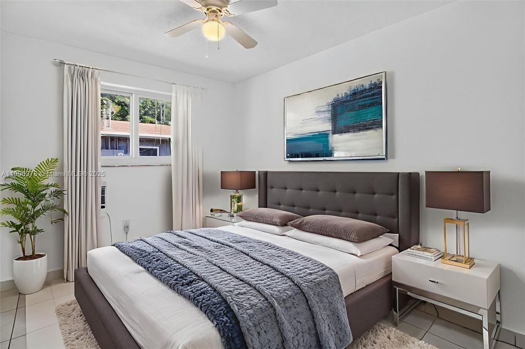 For Rent: $2,000 (2 beds, 1 baths, 750 Square Feet)