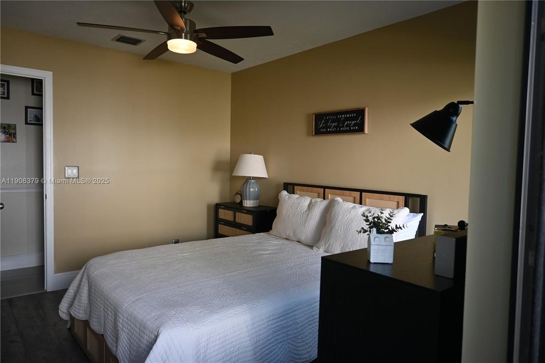 For Rent: $6,450 (4 beds, 2 baths, 2140 Square Feet)