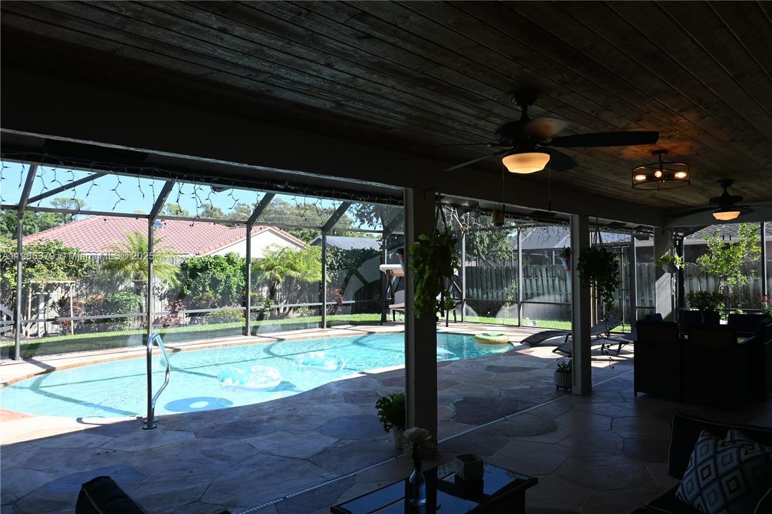 For Rent: $6,450 (4 beds, 2 baths, 2140 Square Feet)