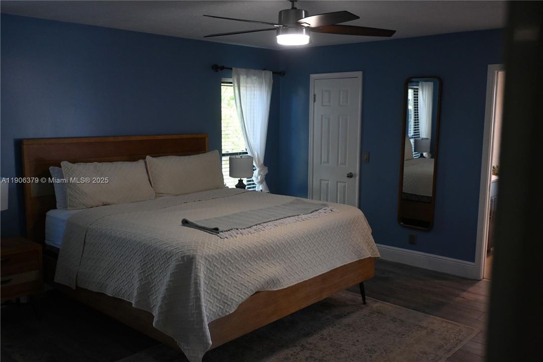 For Rent: $6,450 (4 beds, 2 baths, 2140 Square Feet)