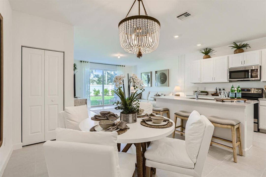 PBh_VerandaLanding_Cocco_Pic_Dining_3of3