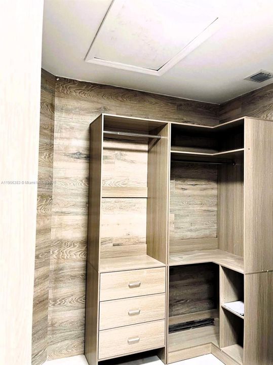 Recientemente alquilado: $5,000 (4 camas, 2 baños, 2154 Pies cuadrados)