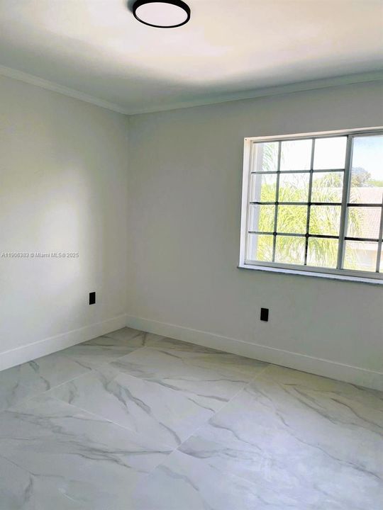 Recientemente alquilado: $5,000 (4 camas, 2 baños, 2154 Pies cuadrados)