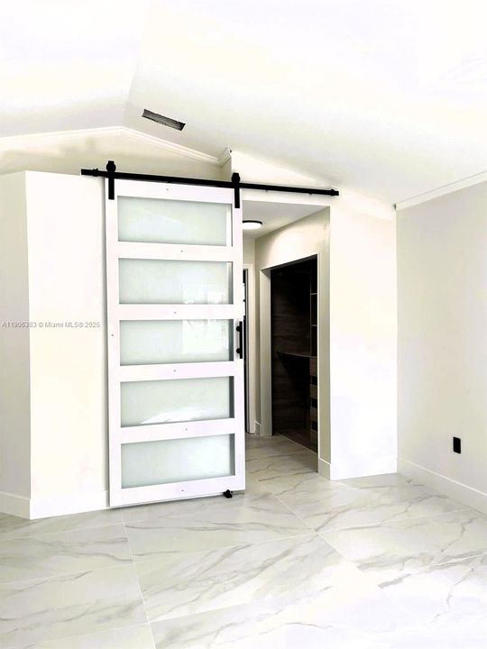 Recientemente alquilado: $5,000 (4 camas, 2 baños, 2154 Pies cuadrados)