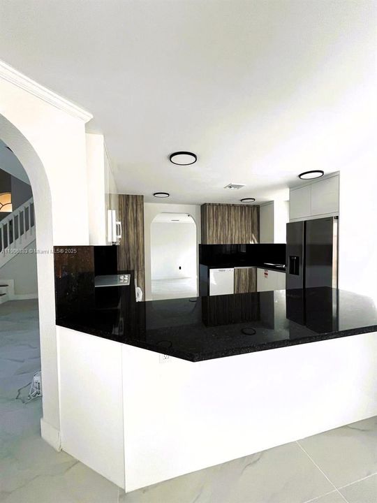 Recientemente alquilado: $5,000 (4 camas, 2 baños, 2154 Pies cuadrados)