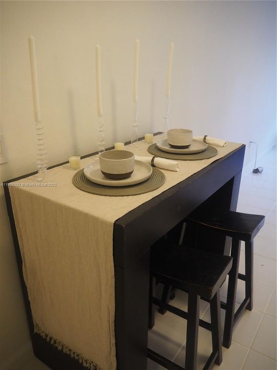 最近租的: $1,700 (0 贝兹, 1 浴室, 380 平方英尺)