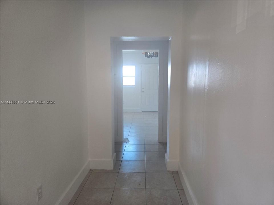 Recently Rented: $4,200 (5 beds, 4 baths, 1715 Square Feet)