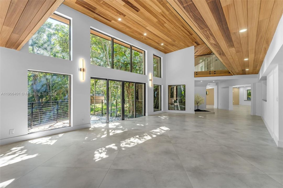 For Sale: $3,652,500 (4 beds, 3 baths, 4480 Square Feet)