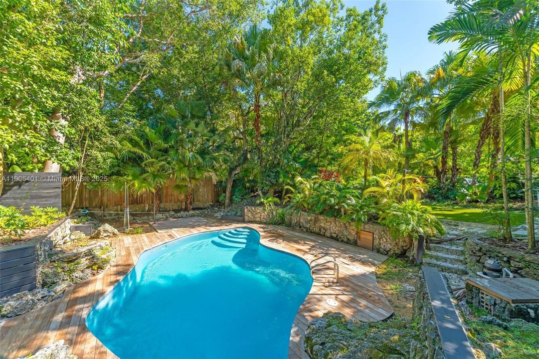 For Sale: $3,652,500 (4 beds, 3 baths, 4480 Square Feet)