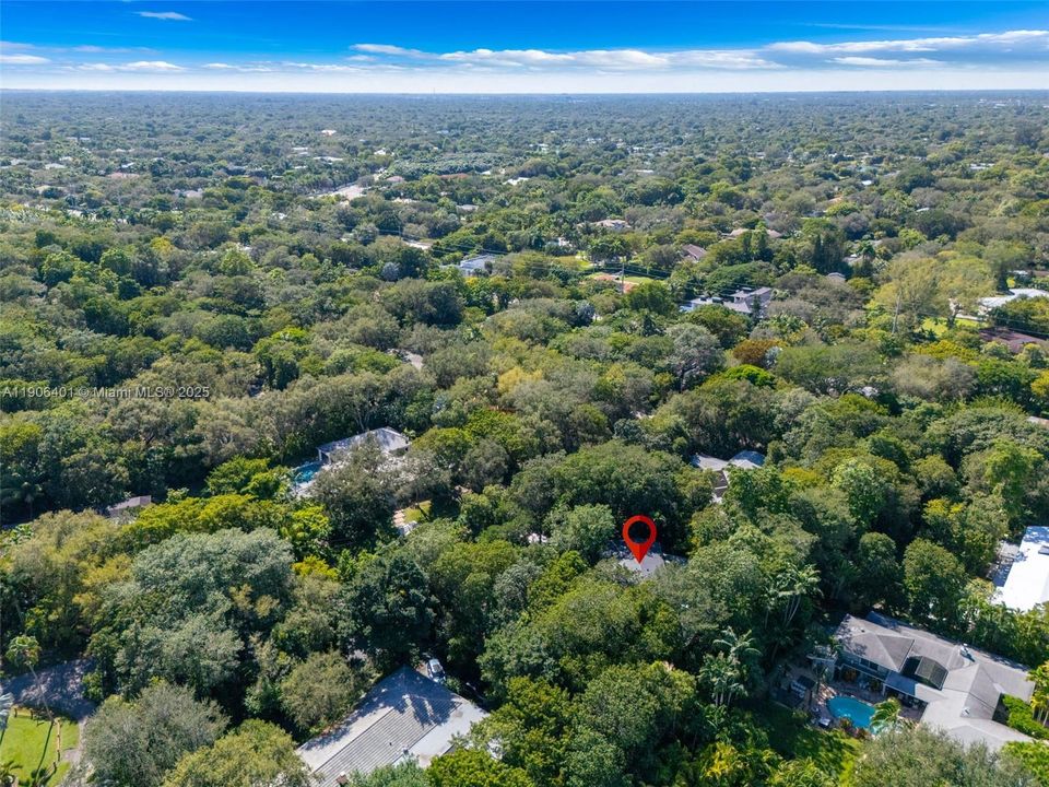 For Sale: $3,652,500 (4 beds, 3 baths, 4480 Square Feet)