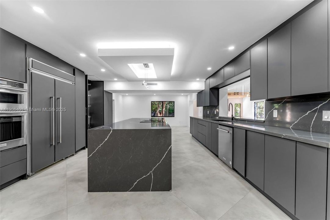 For Sale: $3,652,500 (4 beds, 3 baths, 4480 Square Feet)