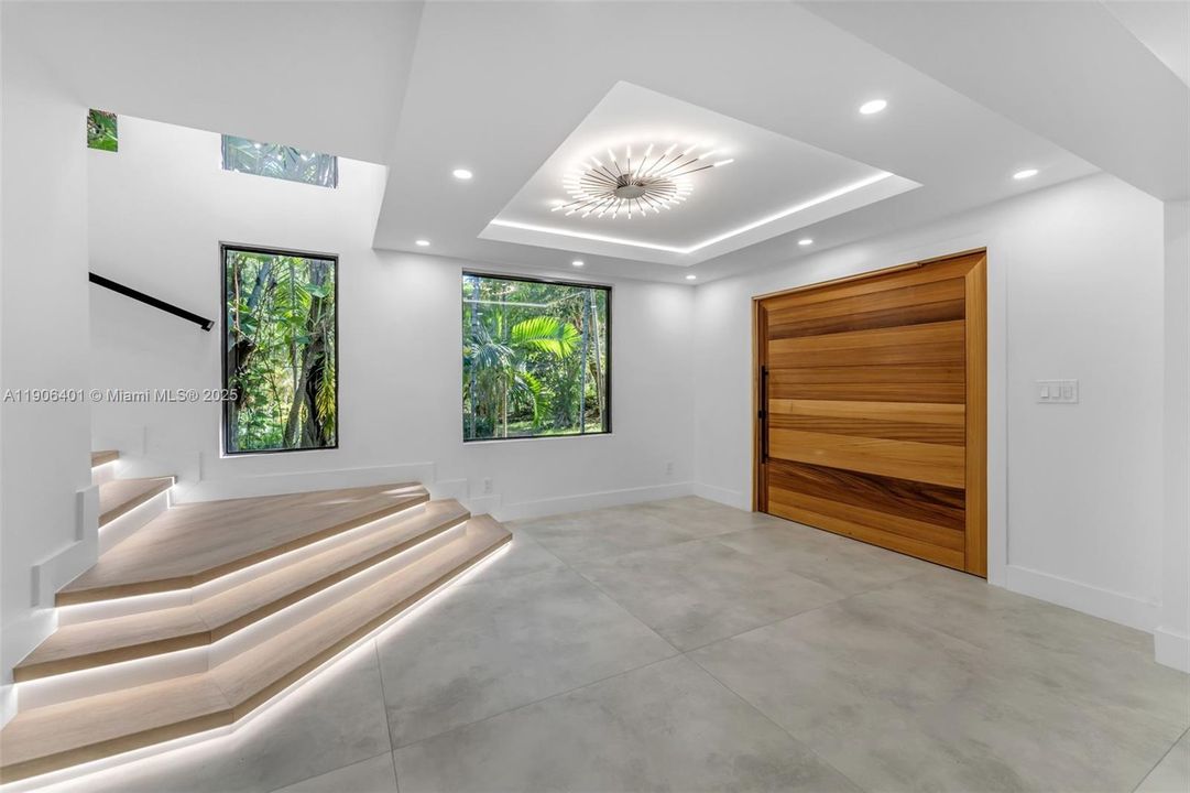 For Sale: $3,652,500 (4 beds, 3 baths, 4480 Square Feet)