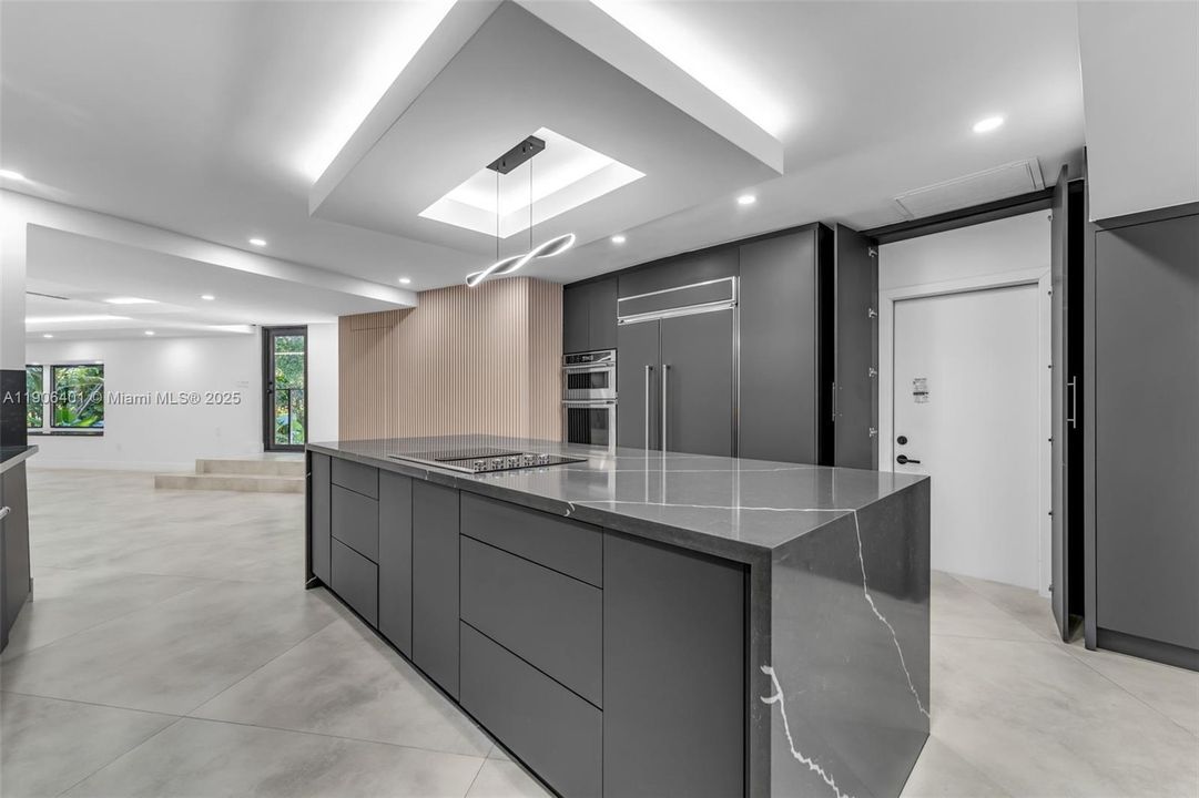 For Sale: $3,652,500 (4 beds, 3 baths, 4480 Square Feet)