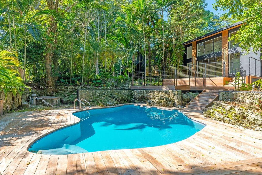 For Sale: $3,652,500 (4 beds, 3 baths, 4480 Square Feet)