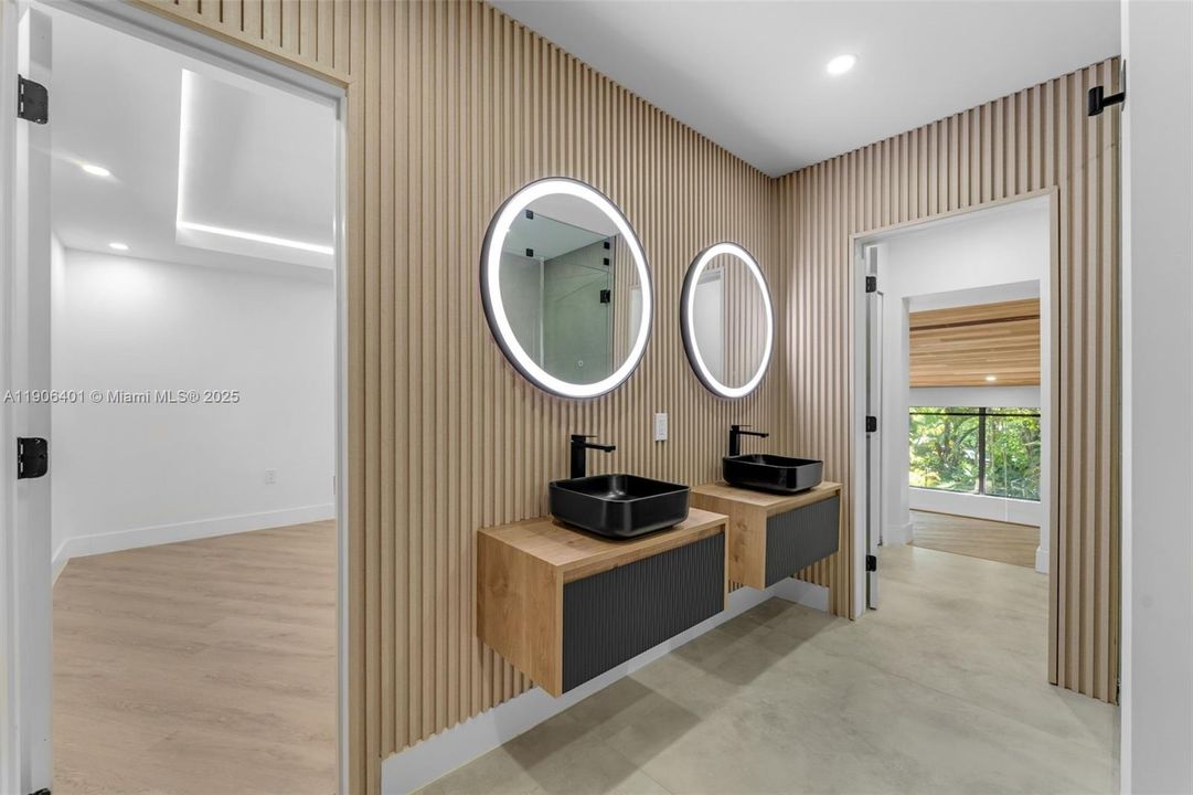 For Sale: $3,652,500 (4 beds, 3 baths, 4480 Square Feet)