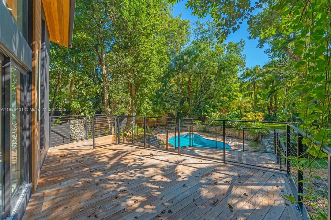 For Sale: $3,652,500 (4 beds, 3 baths, 4480 Square Feet)