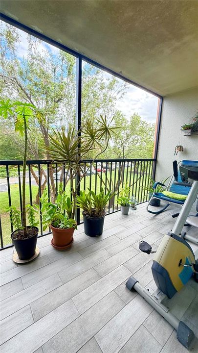 待售: $240,000 (2 贝兹, 2 浴室, 1207 平方英尺)