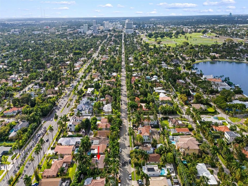 Activo con contrato: $874,900 (3 camas, 2 baños, 1755 Pies cuadrados)