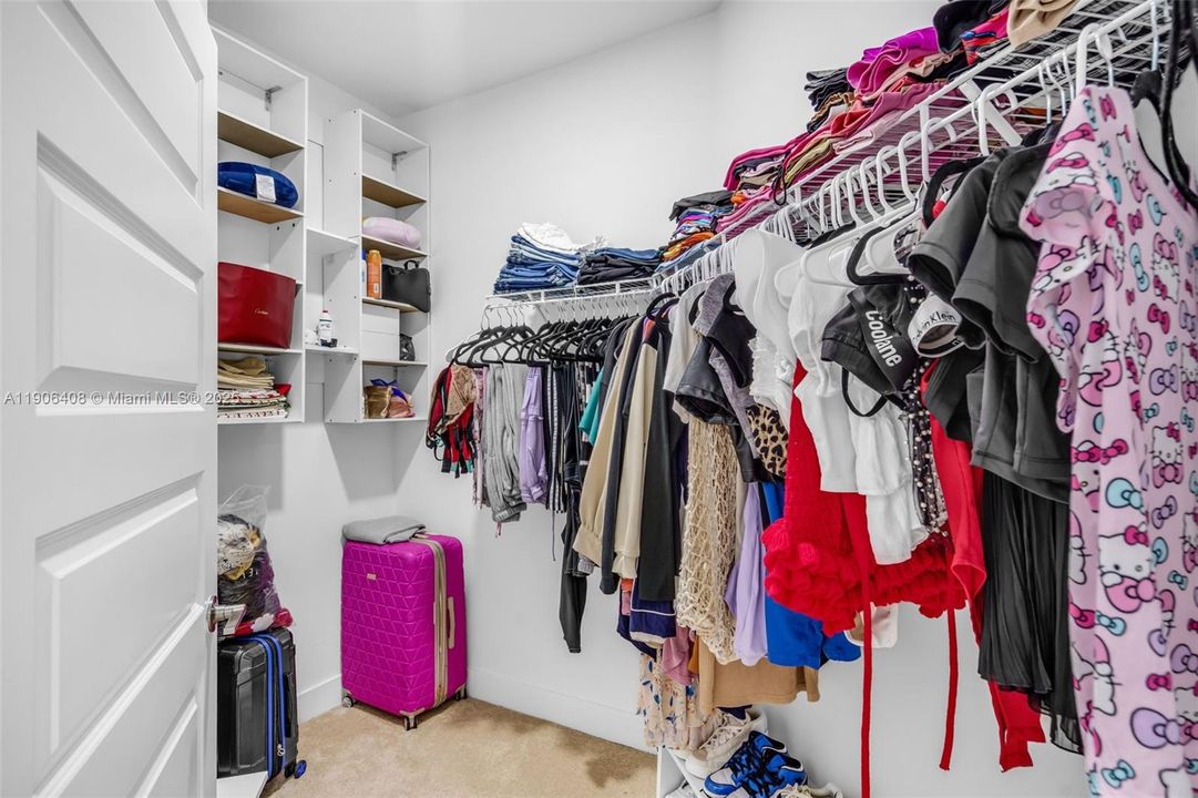 En Renta: $7,400 (4 camas, 3 baños, 2847 Pies cuadrados)