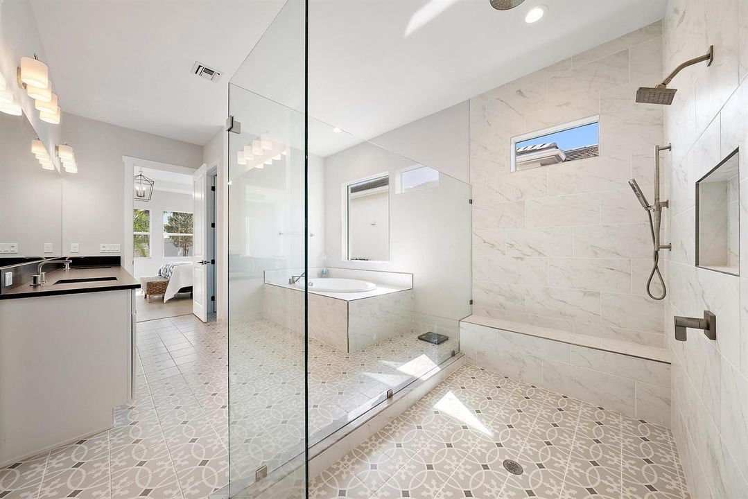 9316 Crestview Cir-42