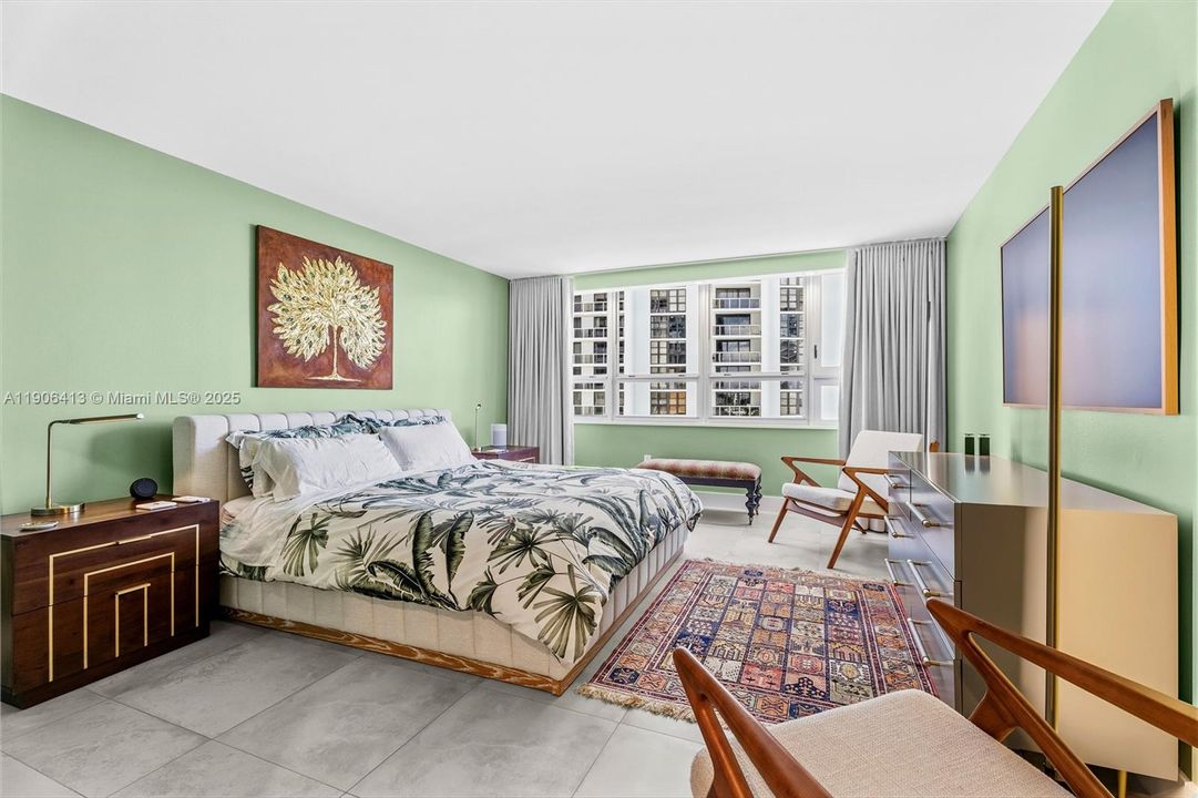 На продажу: $1,395,000 (2 спален, 2 ванн, 1733 Квадратных фут)