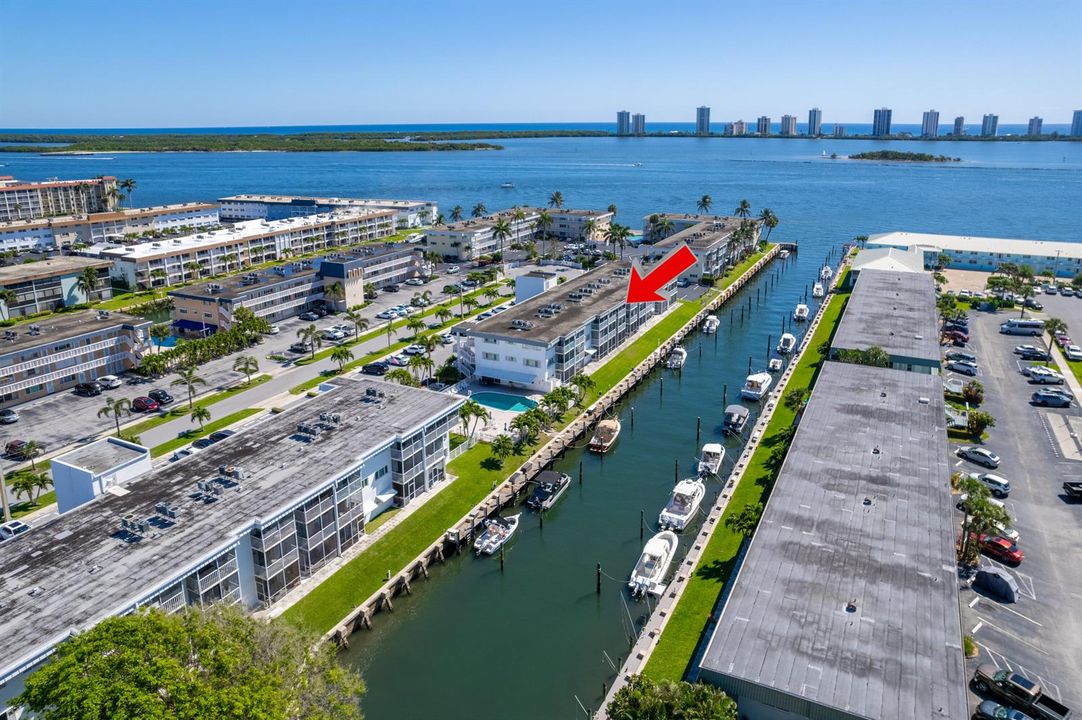 Aerial & Unit Location