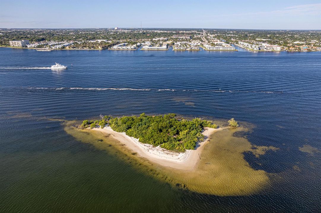 Intracoastal View of Munyon Island