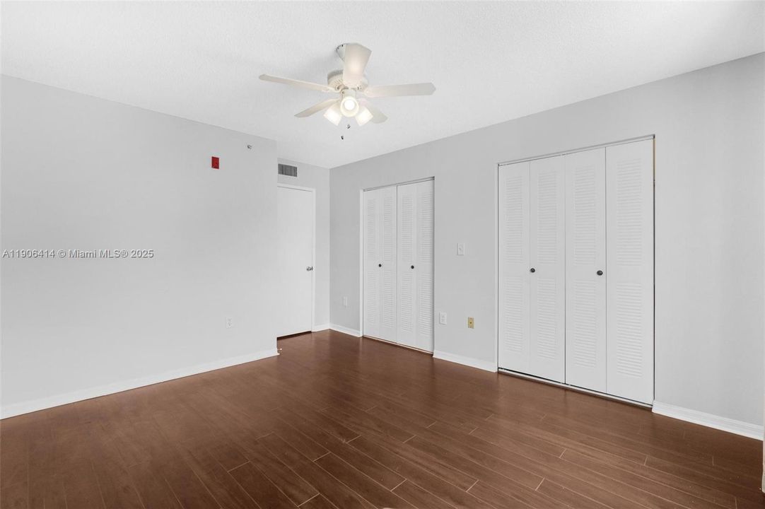 Под контрактом: $2,050 (1 спален, 1 ванн, 743 Квадратных фут)