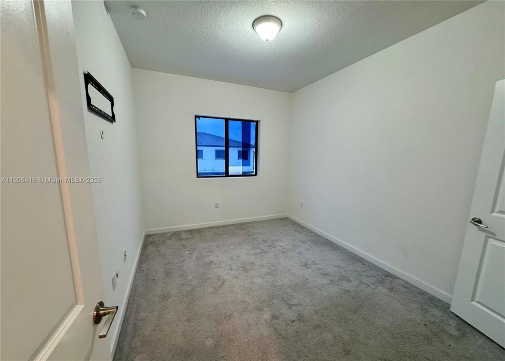 待售: $454,500 (4 贝兹, 3 浴室, 1680 平方英尺)