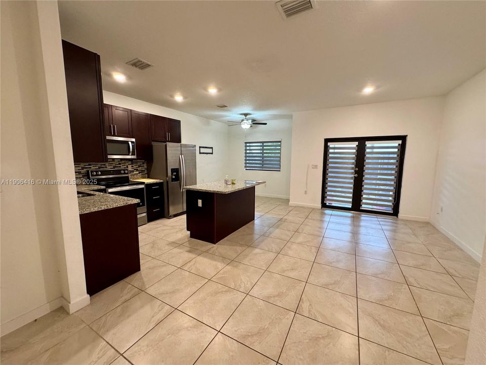 待售: $454,500 (4 贝兹, 3 浴室, 1680 平方英尺)