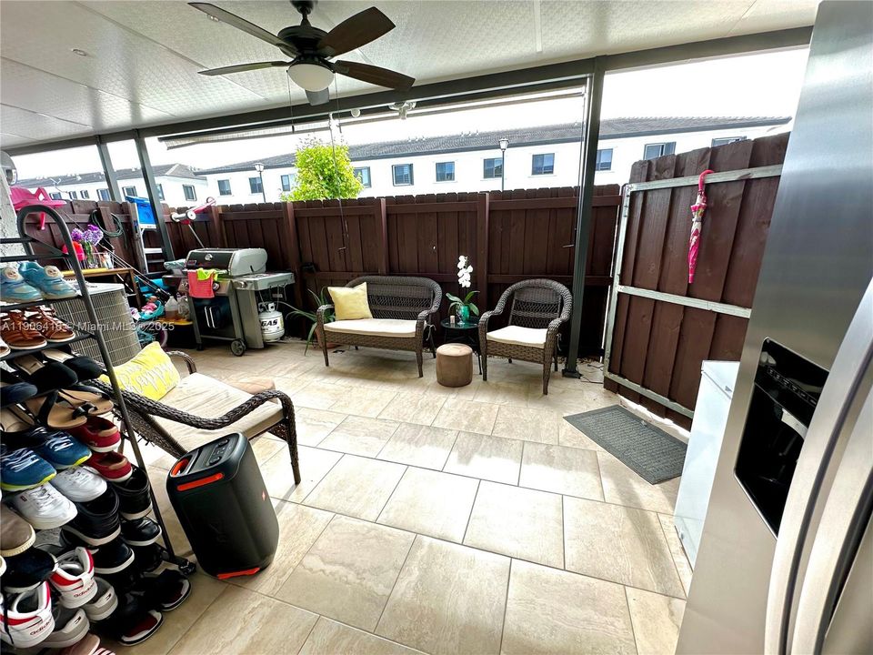 待售: $454,500 (4 贝兹, 3 浴室, 1680 平方英尺)