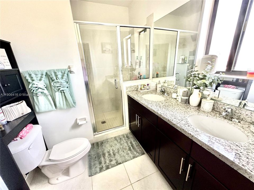 待售: $454,500 (4 贝兹, 3 浴室, 1680 平方英尺)