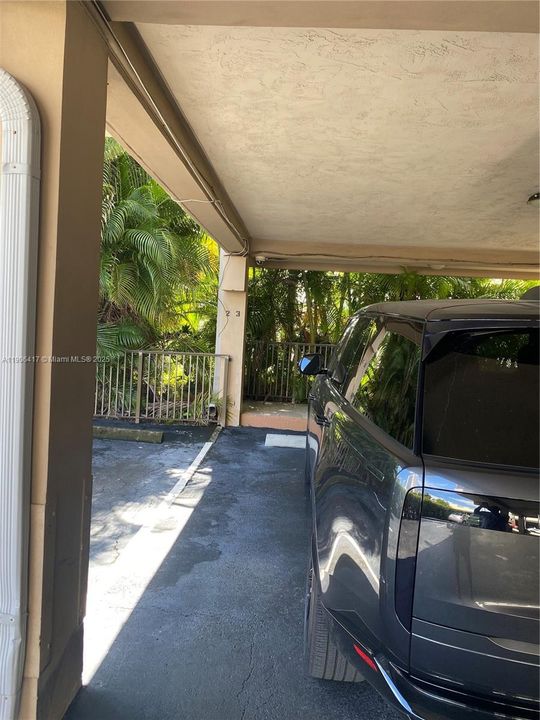 For Rent: $1,950 (1 beds, 1 baths, 590 Square Feet)