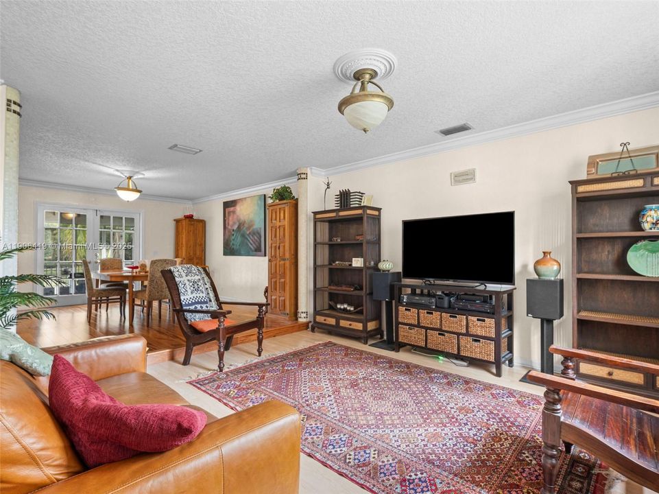 En Venta: $1,620,000 (3 camas, 3 baños, 2380 Pies cuadrados)