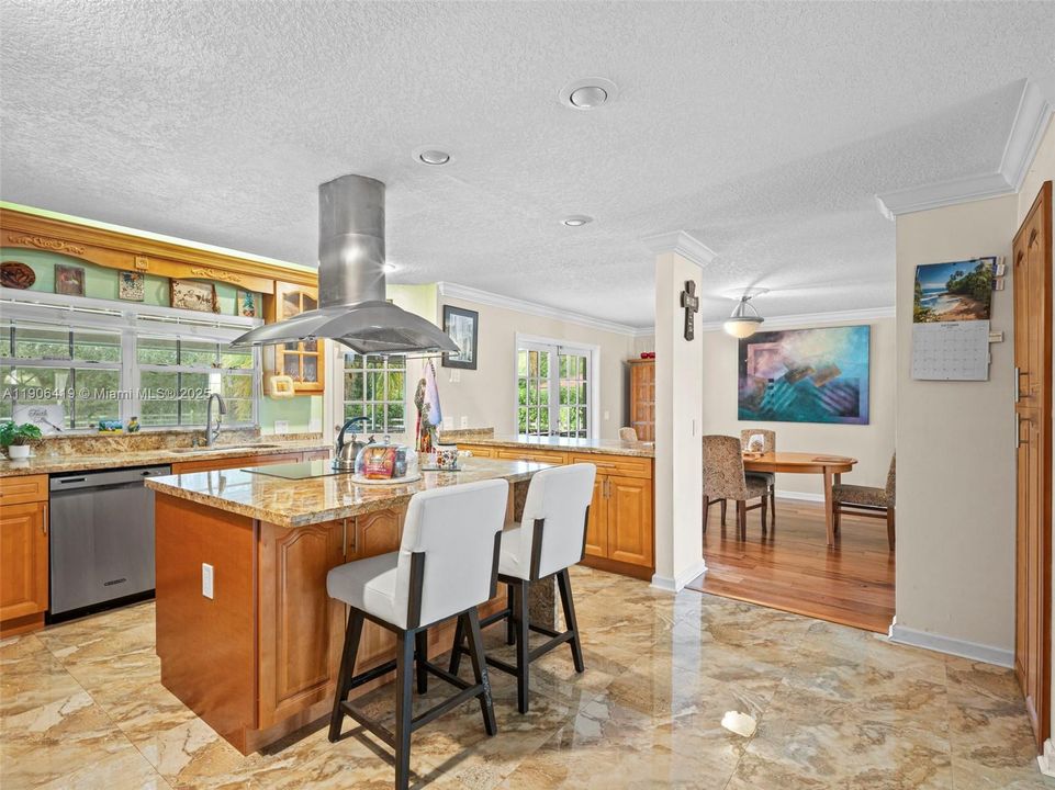 En Venta: $1,620,000 (3 camas, 3 baños, 2380 Pies cuadrados)