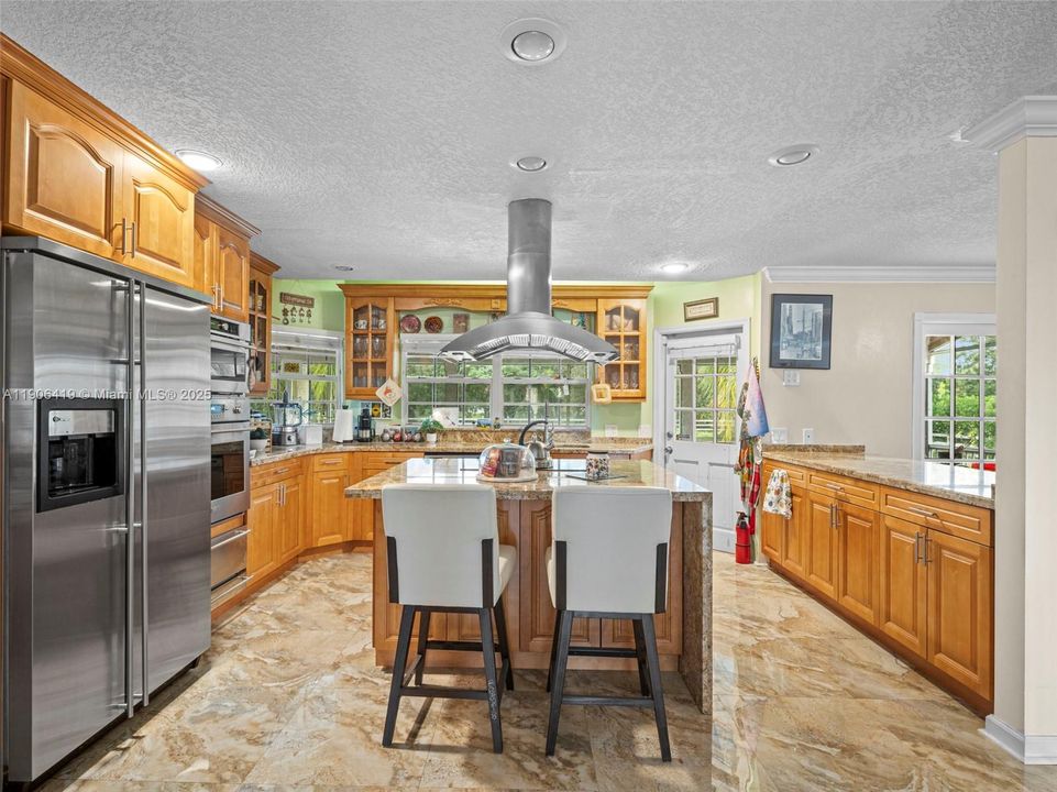 En Venta: $1,620,000 (3 camas, 3 baños, 2380 Pies cuadrados)